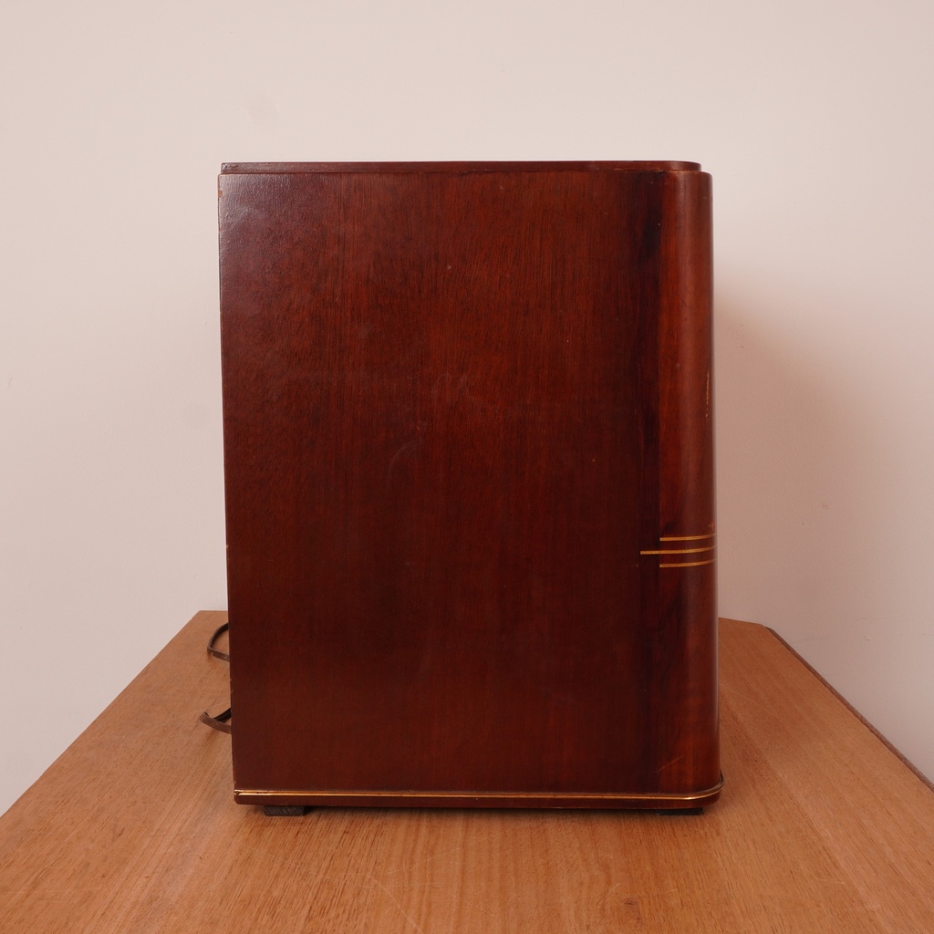 Radio à lampes/tourne disque