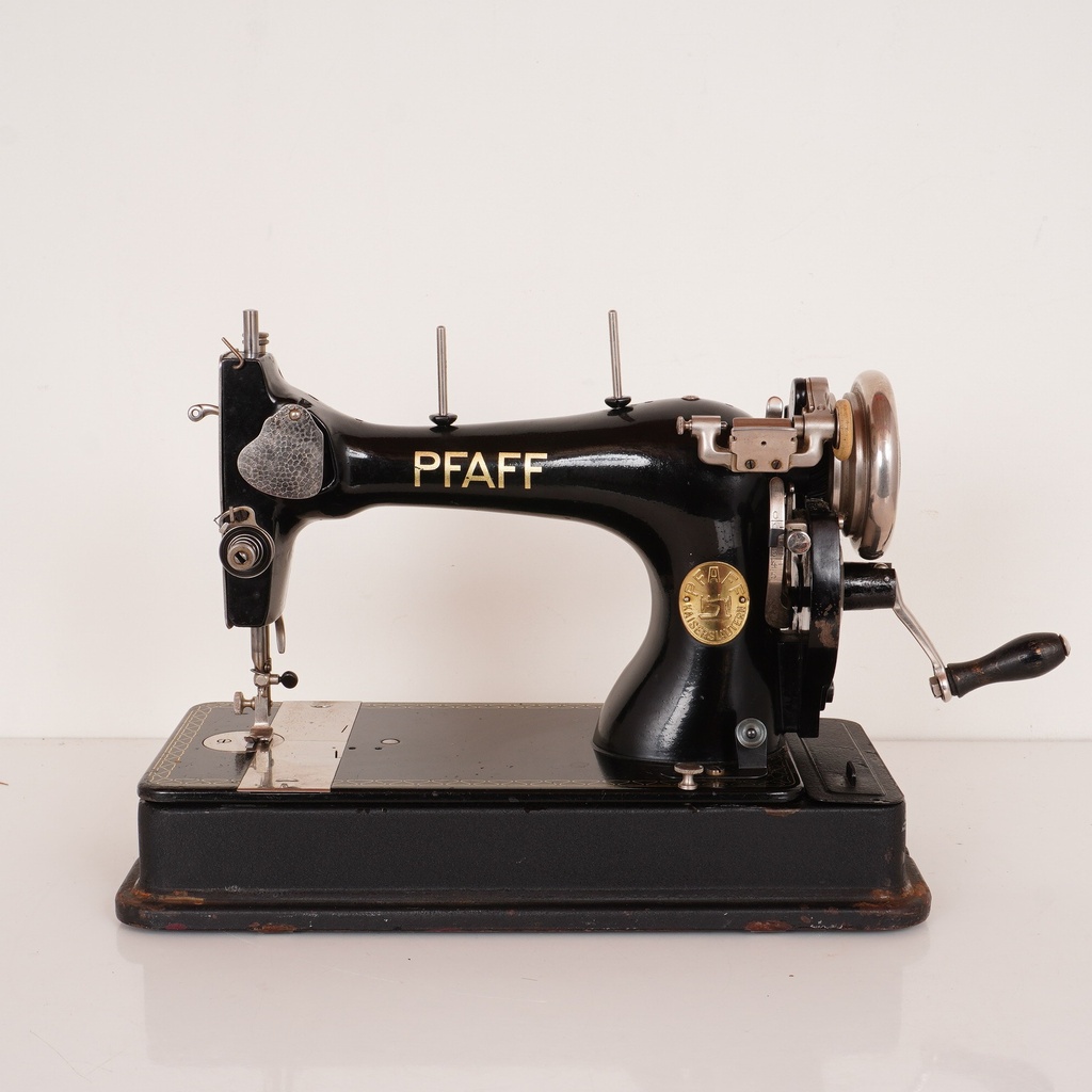 Machine à coudre PFAFF - SU0175