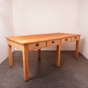 Table à manger avec tiroirs