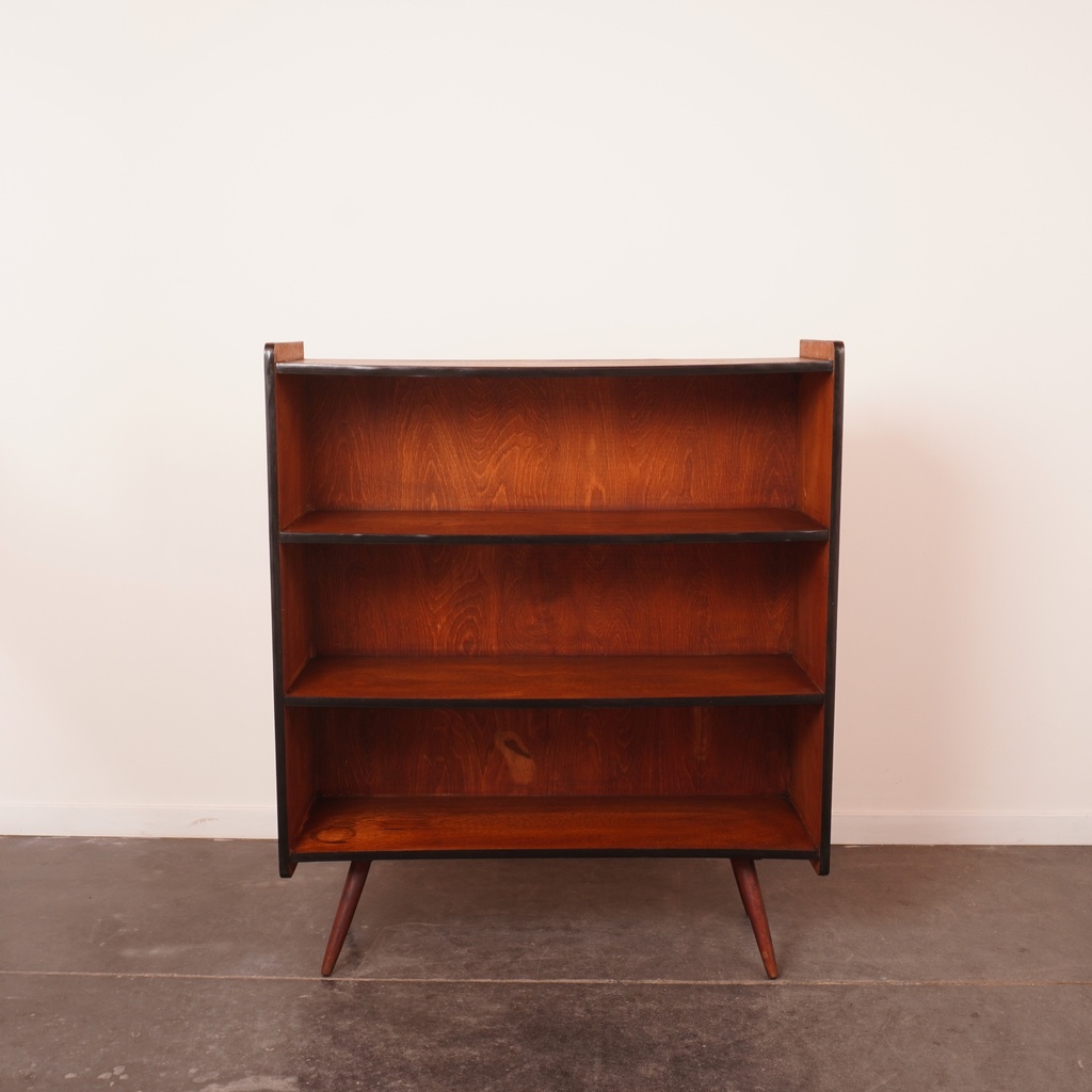 Etagère en bois vintage