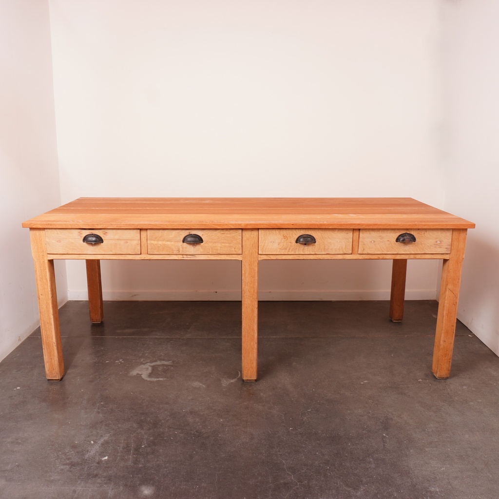 Table à manger en chêne avec tiroirs