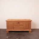 Coffre en chêne aérogommé ancien