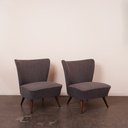 Paire de fauteuils "cocktail" regarnis