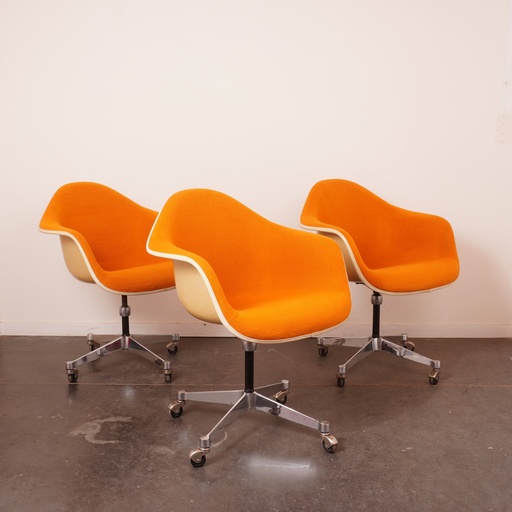 [SU2637] Série de 3 fauteuils Eames PACC