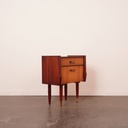 Table de nuit en bois vintage