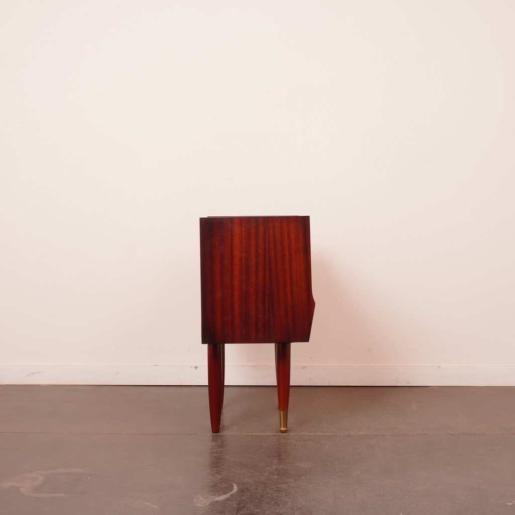 Table de nuit en bois vintage