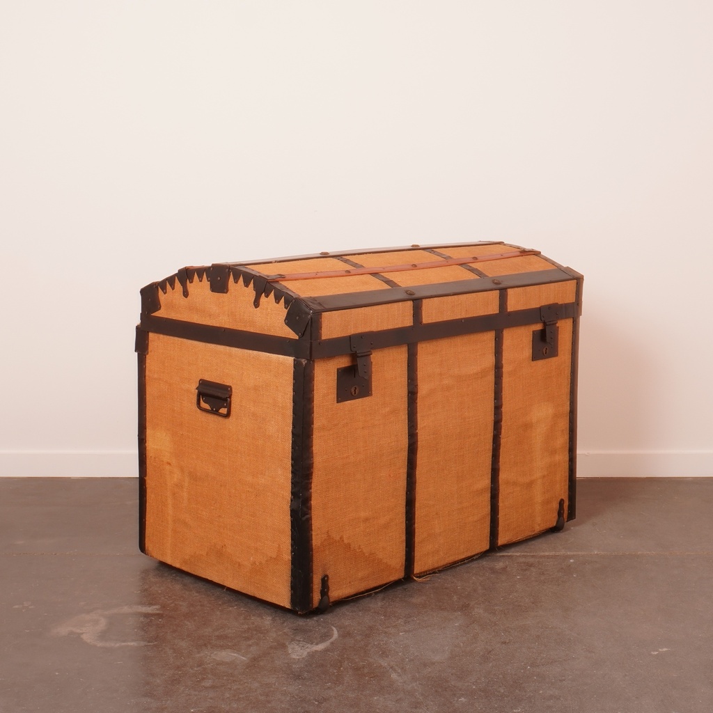 Coffre en bois vintage