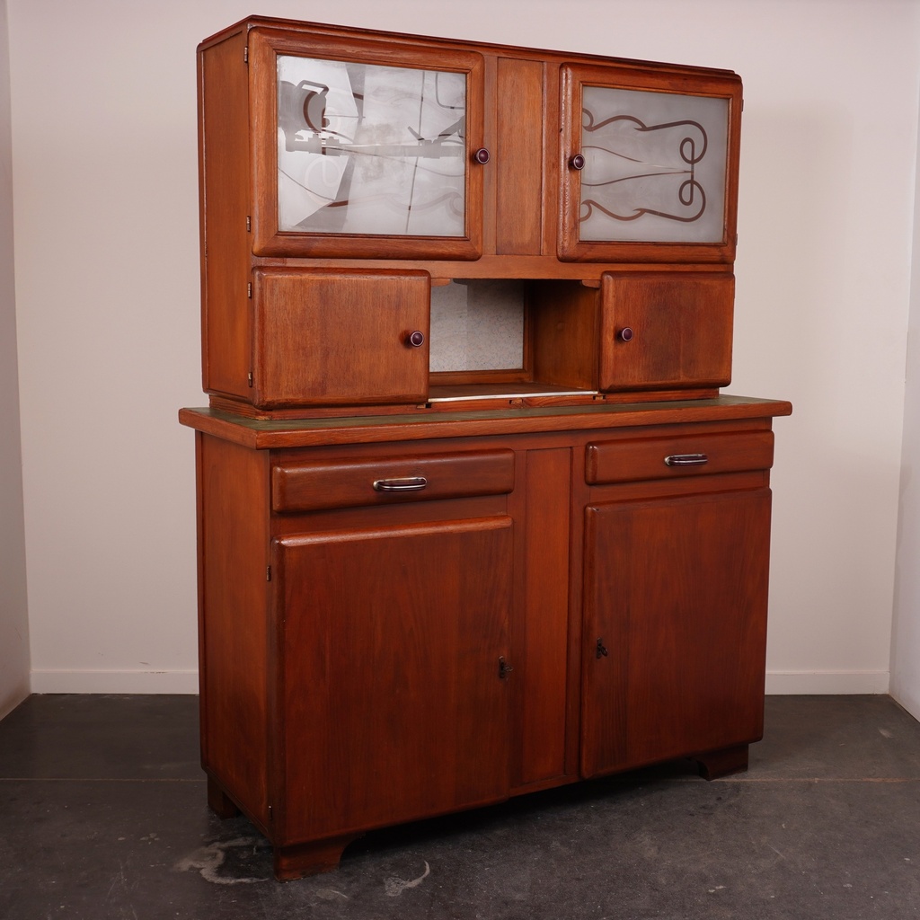 Meuble "mado" en bois vintage