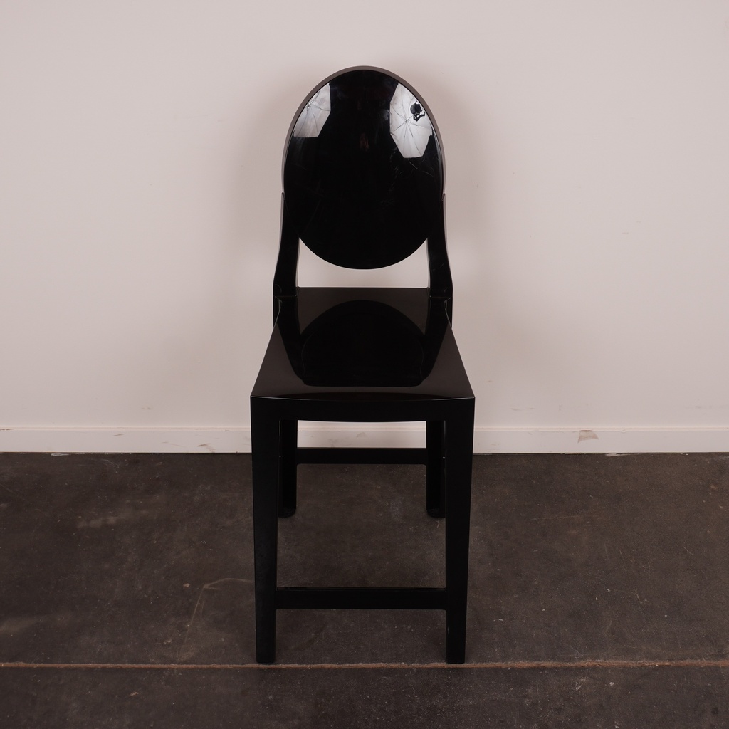Chaise de bar noir brillant Kartell