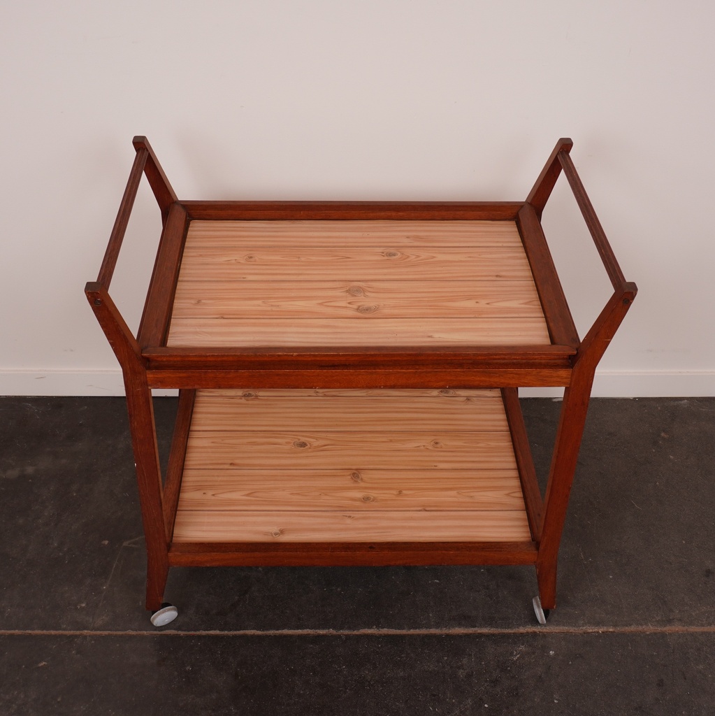 Desserte en bois vintage