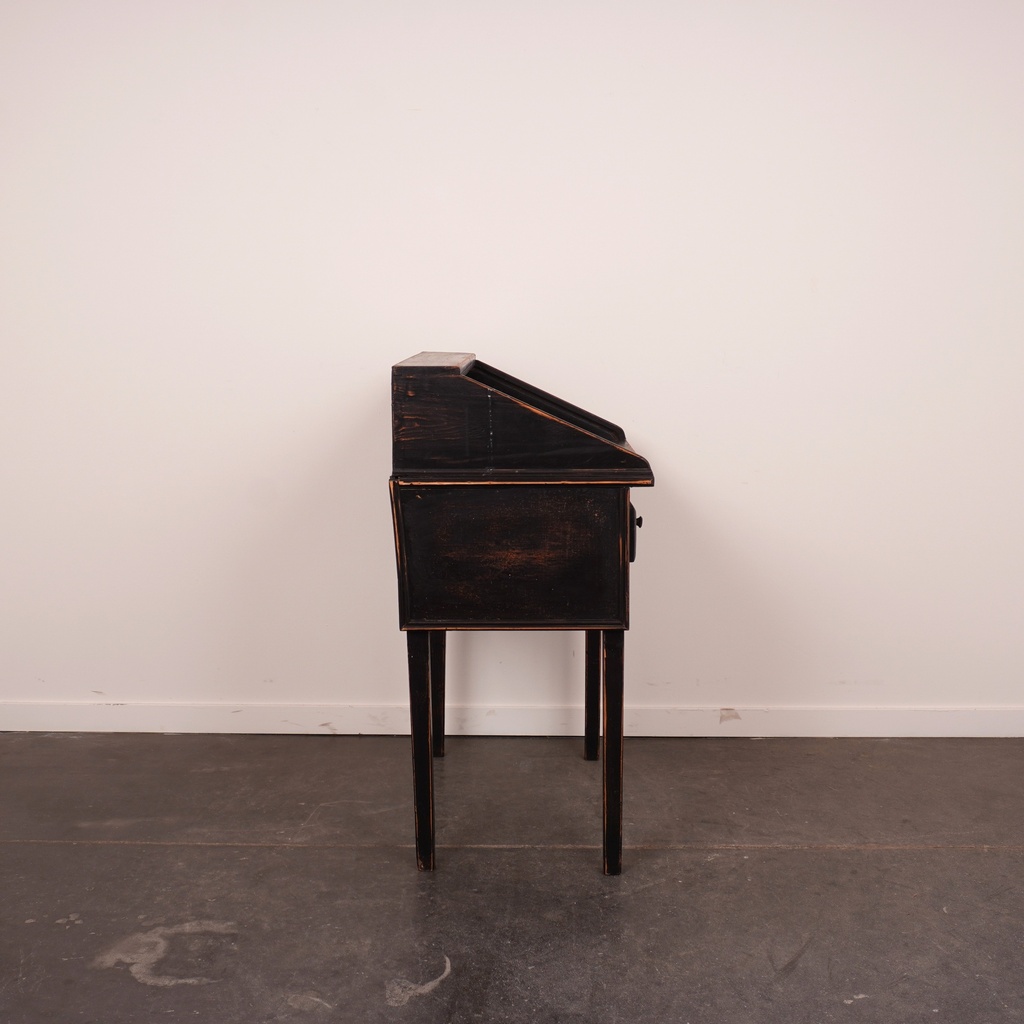 Petit bureau d'appoint