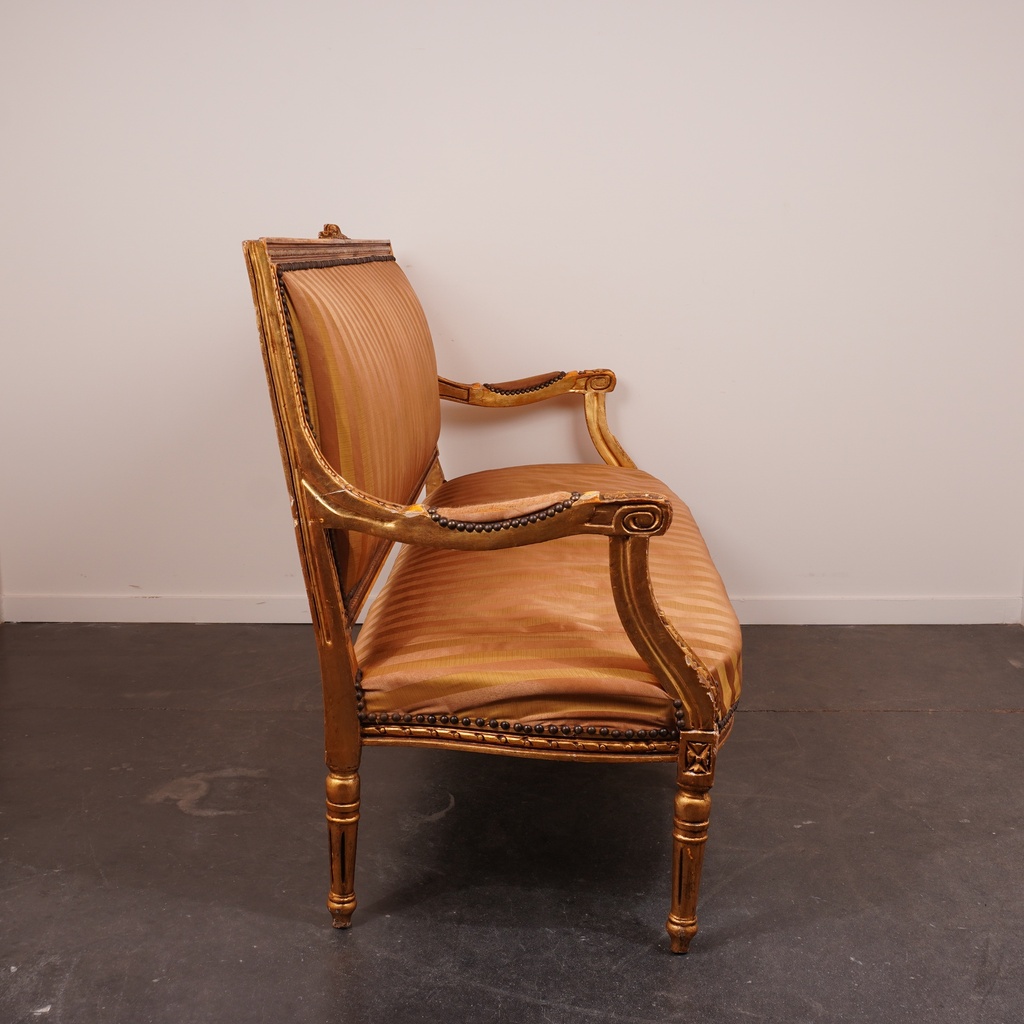 Ensemble de fauteuils/canapé Louis XVI