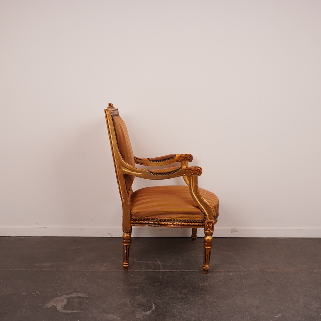 Ensemble de fauteuils/canapé Louis XVI