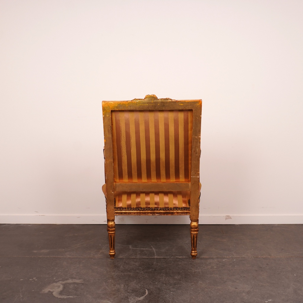 Ensemble de fauteuils/canapé Louis XVI