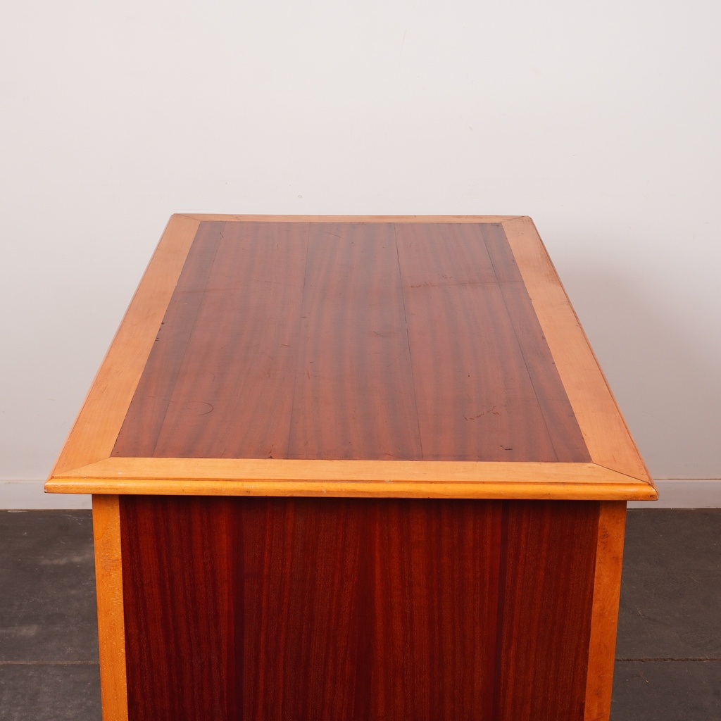 Bureau en bois vintage