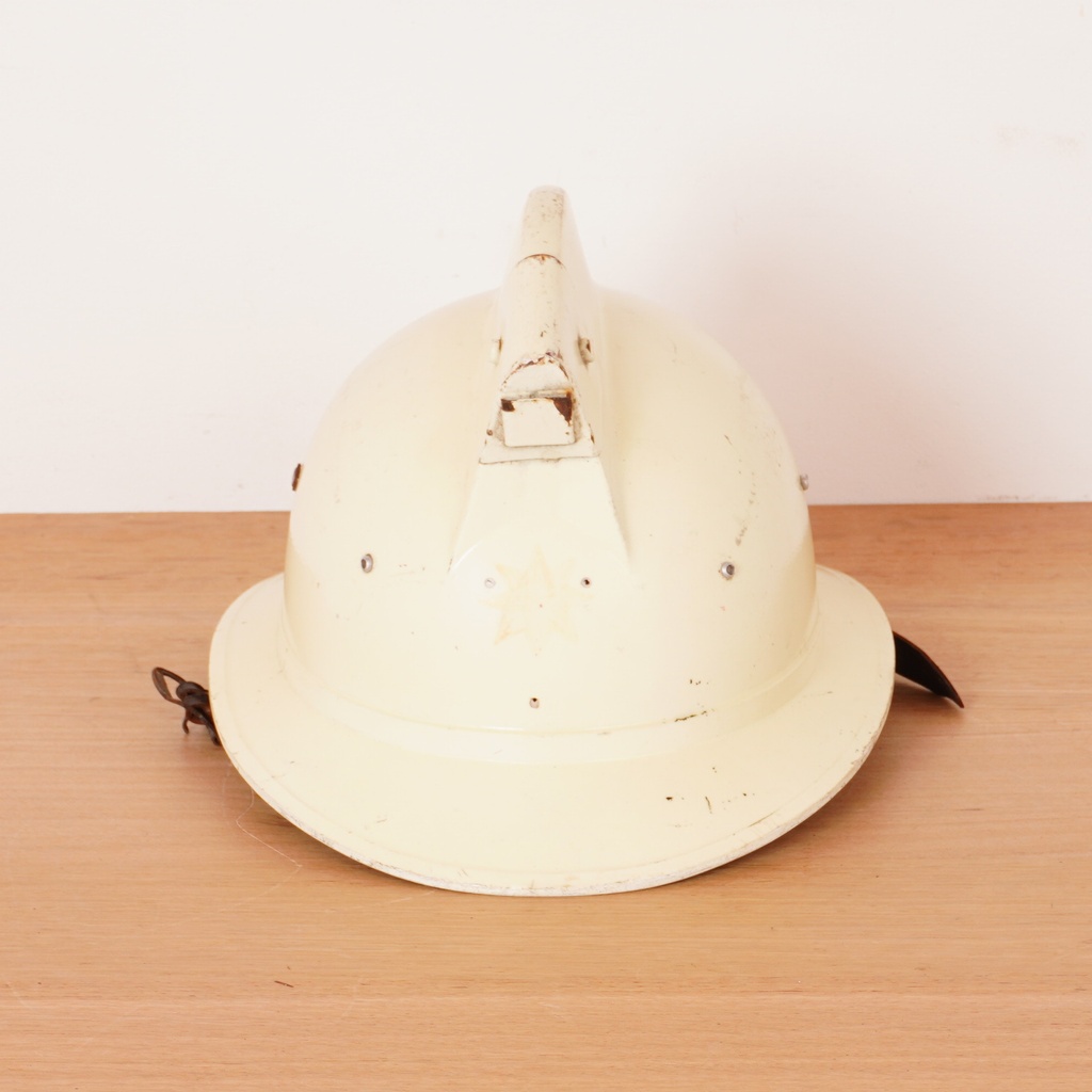 Casque de pompier vintage