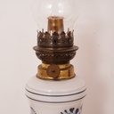 Lampe à pétrole opaline vintage