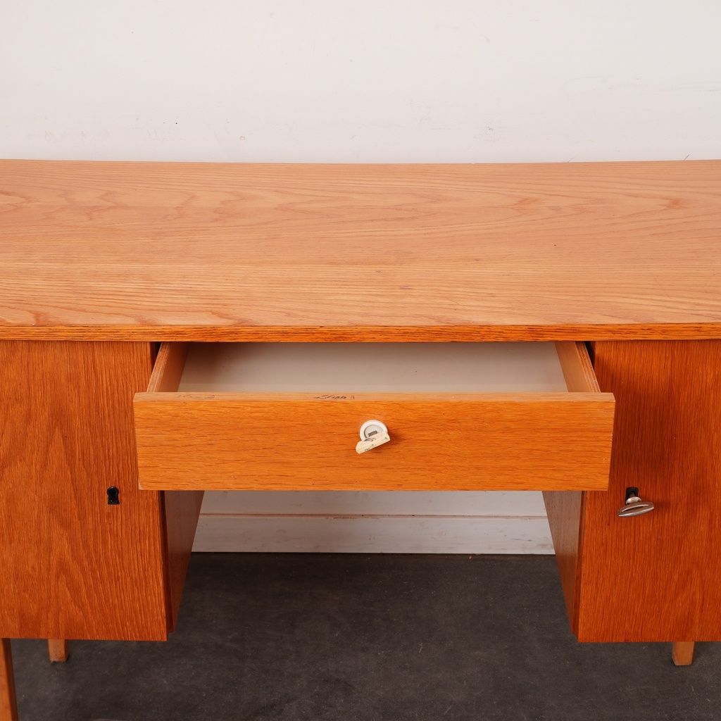 Bureau en bois vintage