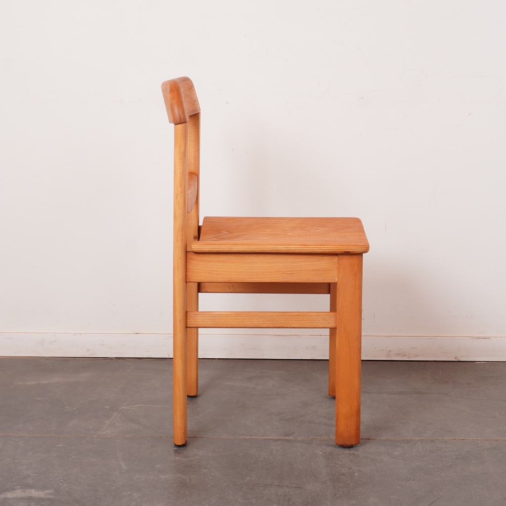 Série de 4 chaises bois vintage