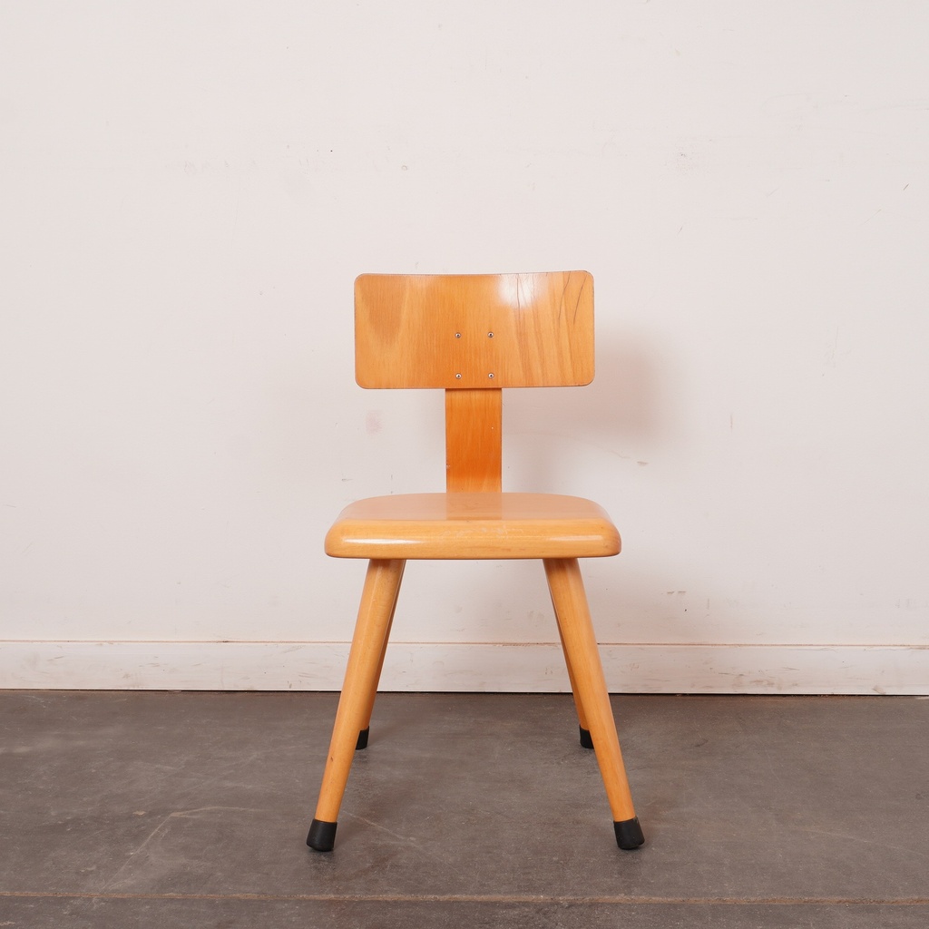 Chaise enfant en bois vintage