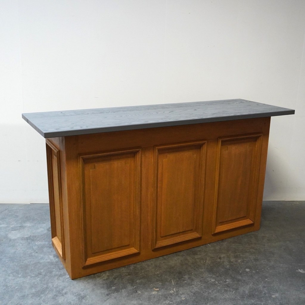 Meuble/comptoir en chêne