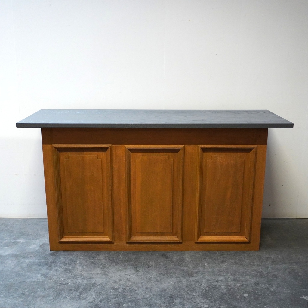 Meuble/comptoir en chêne