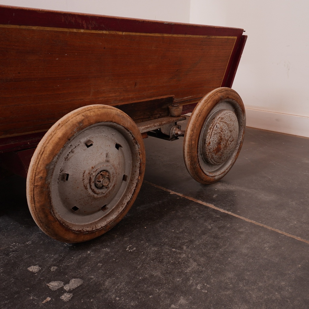 Chariot en bois vintage