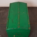 Coffre en bois peint vintage