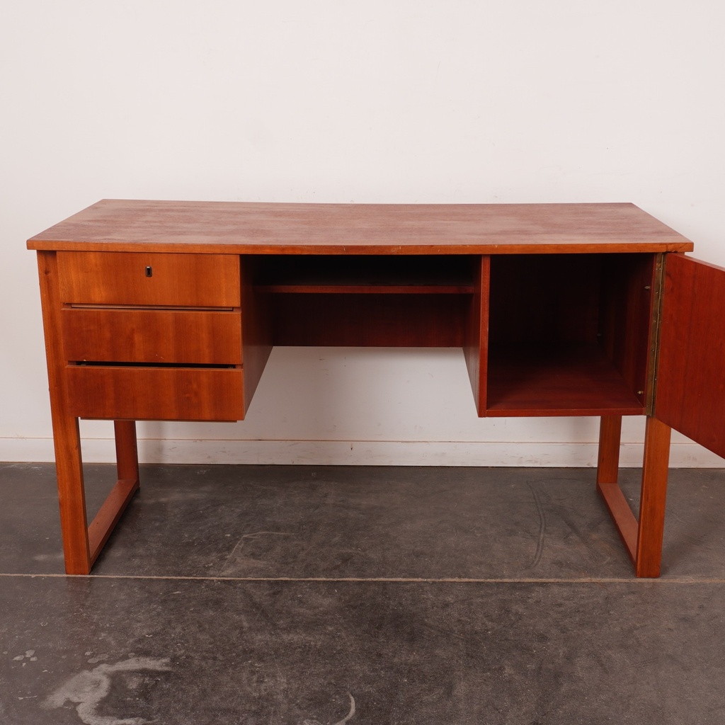 Bureau en bois vintage