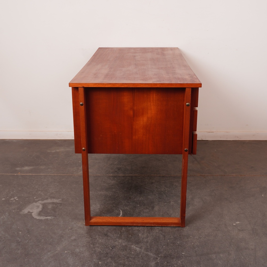 Bureau en bois vintage