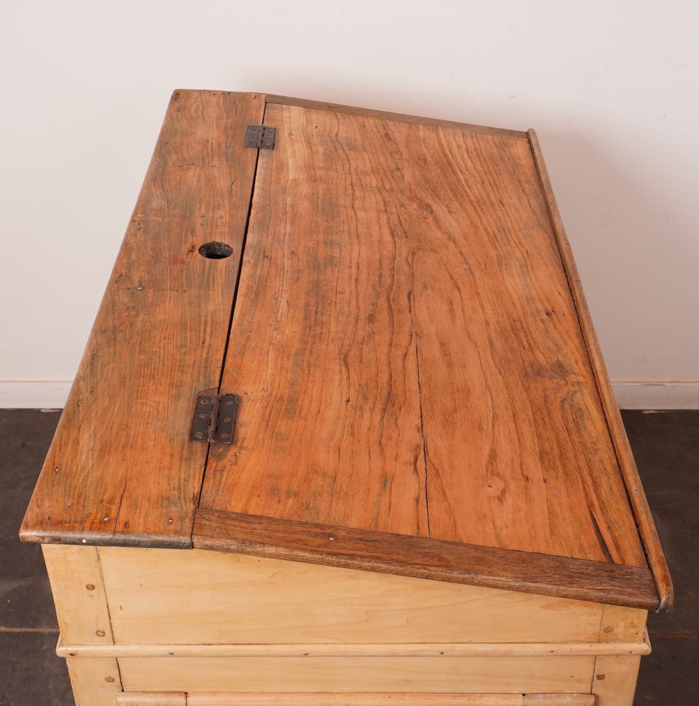 Bureau de métier vintage