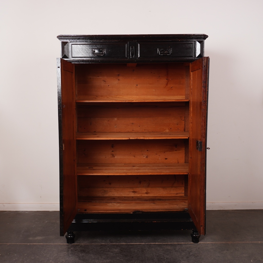Meuble 2 portes en bois peint