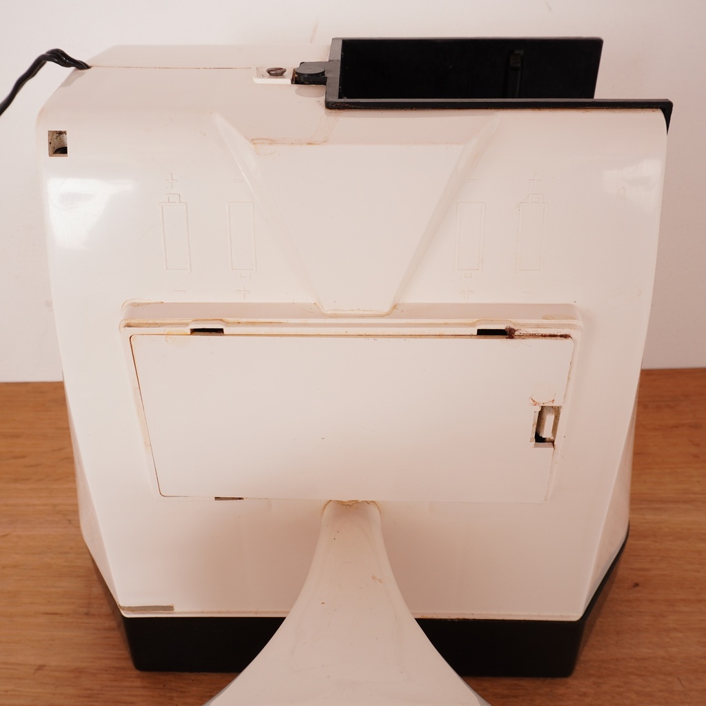 Projecteur TELEMAX P8 70'