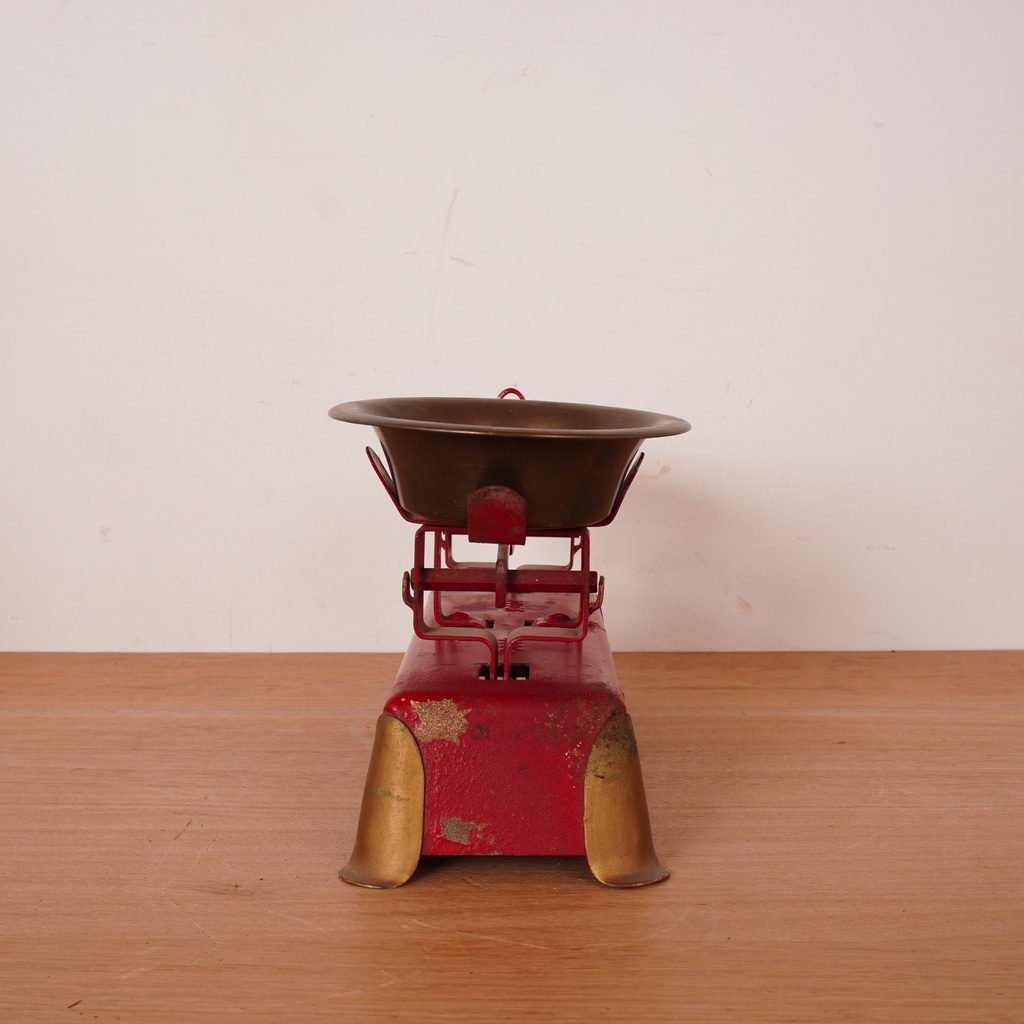Balance en métal vintage