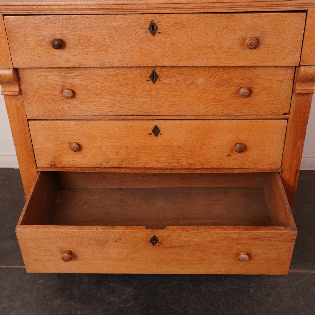 Commode