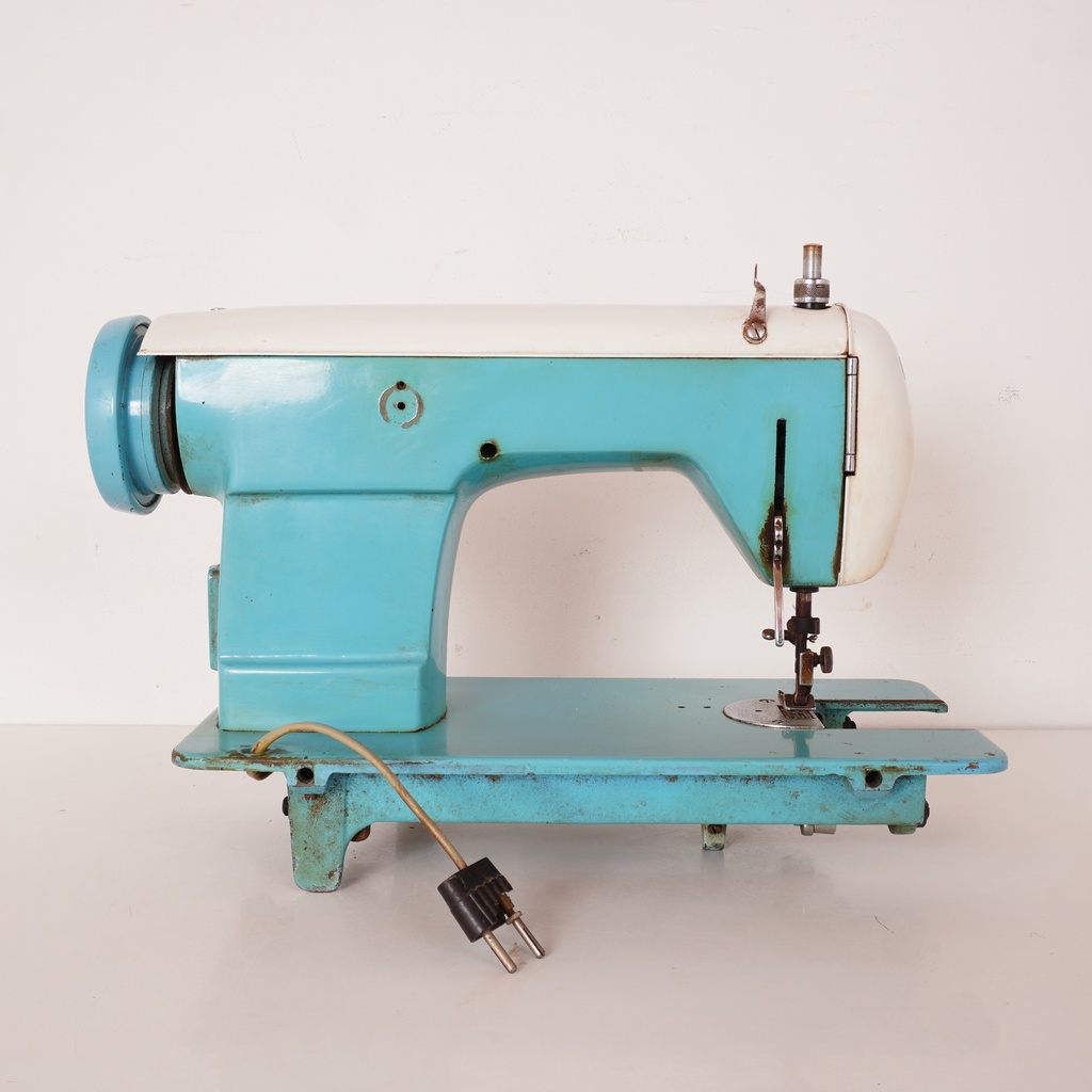 Machine à coudre St Marie vintage
