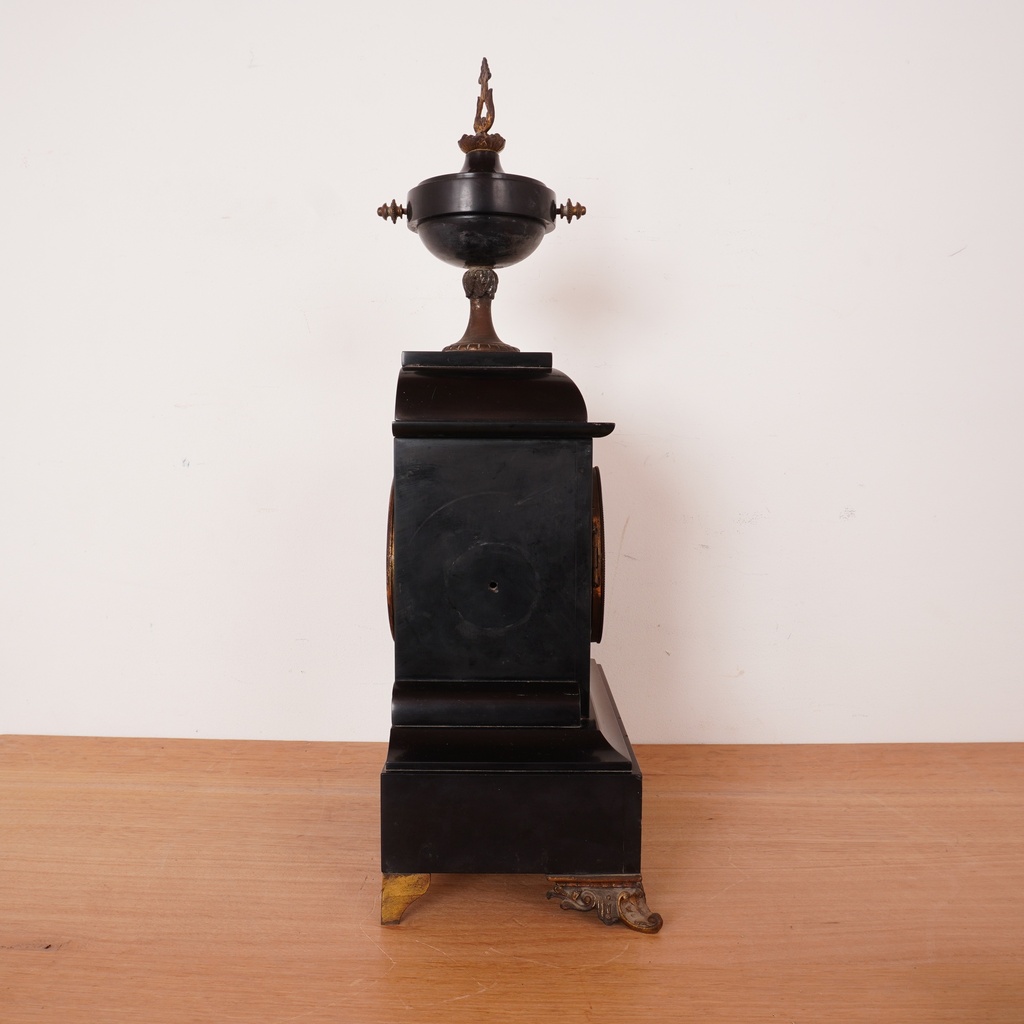 Horloge de cheminée en marbre