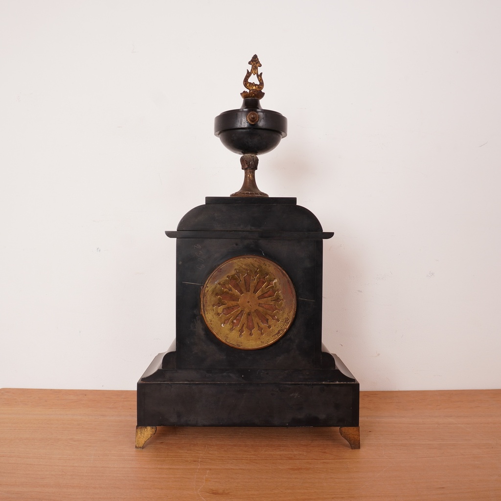 Horloge de cheminée en marbre