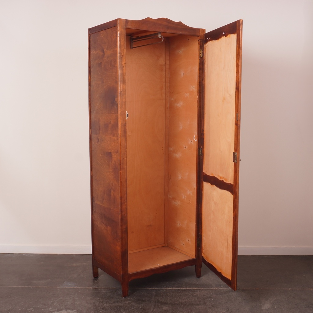 Meuble colonne en bois vintage