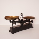 Balance en fonte ancienne