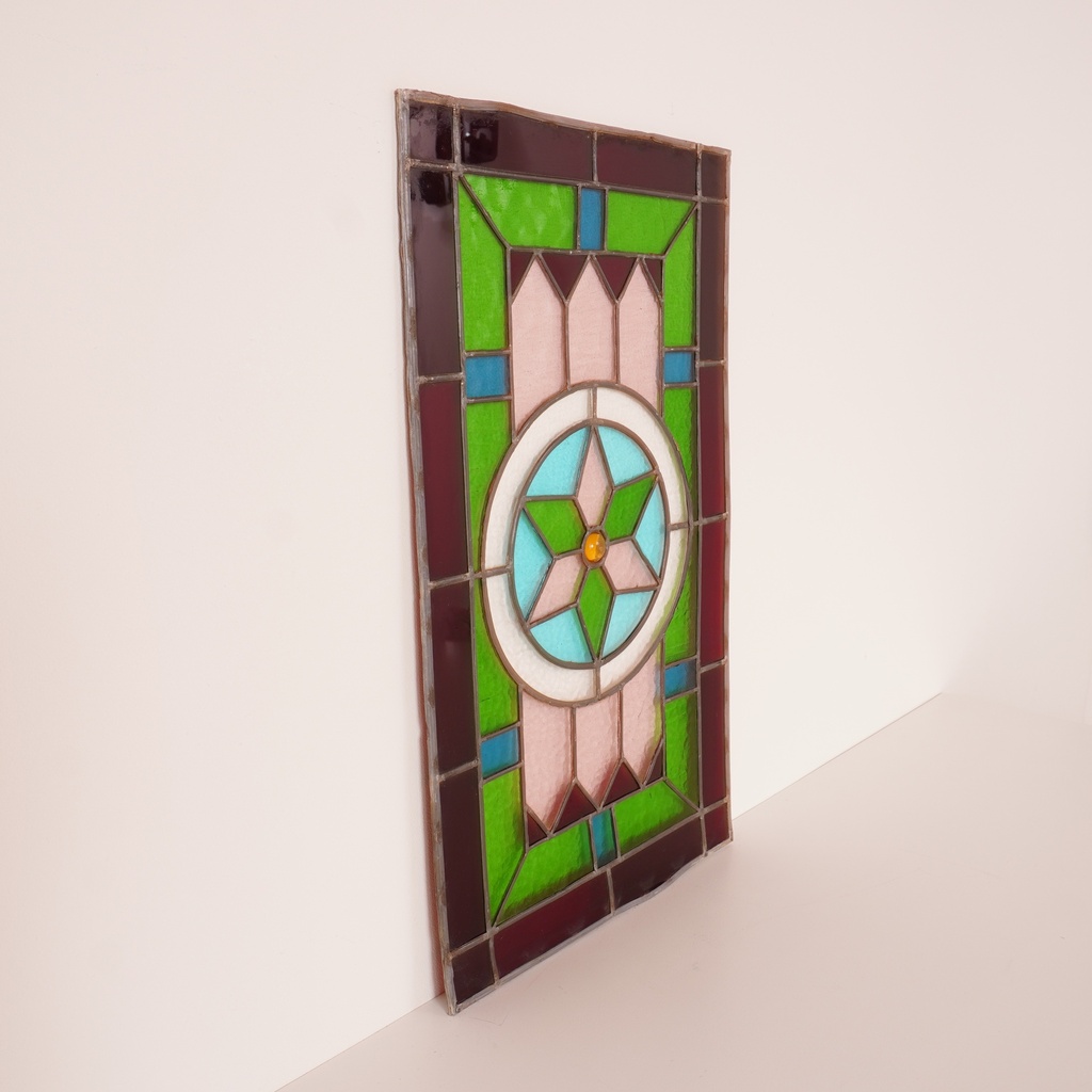 Vitrail de fenêtre en verre coloré