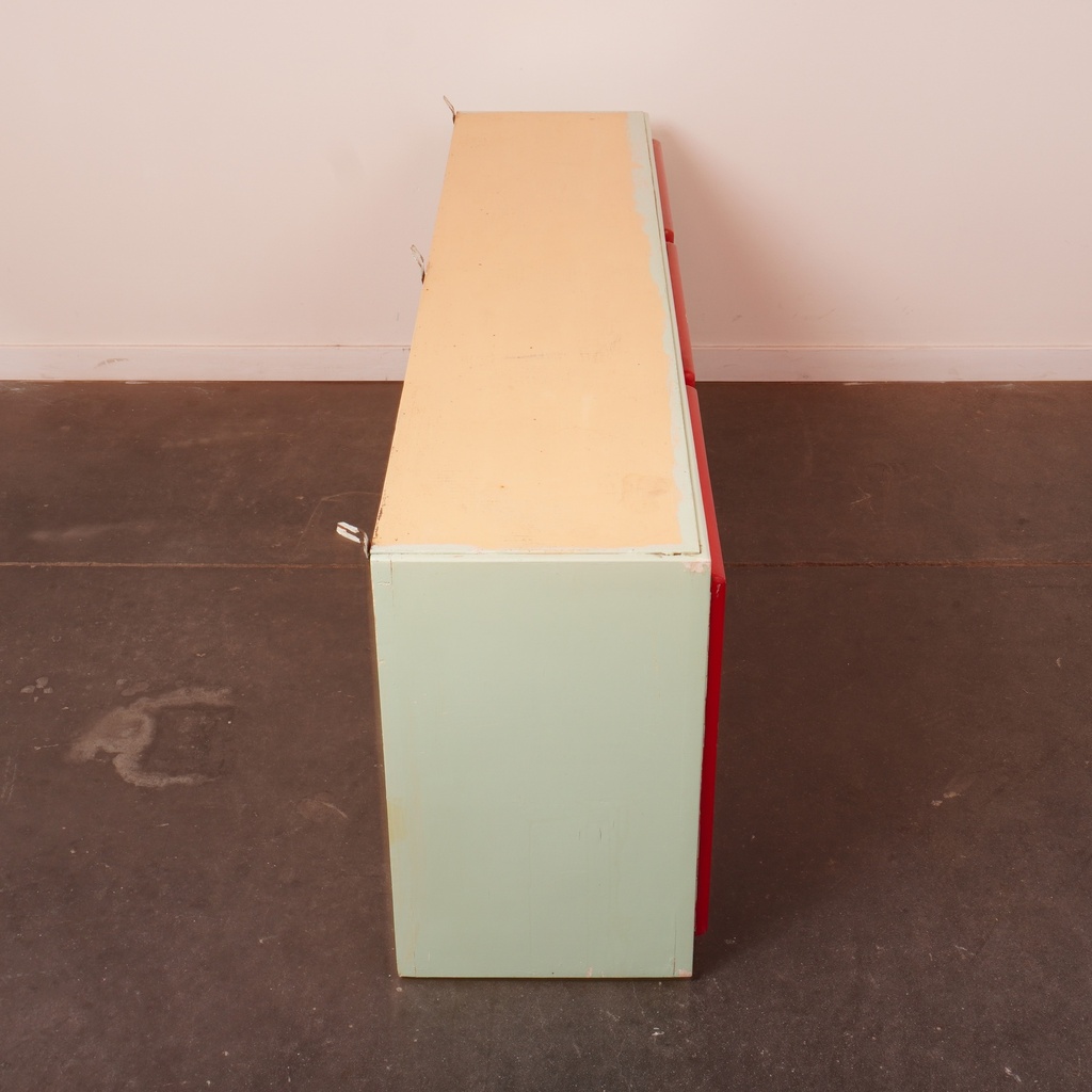 Commode murale peint