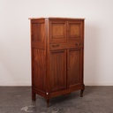 Meuble en bois marqueté