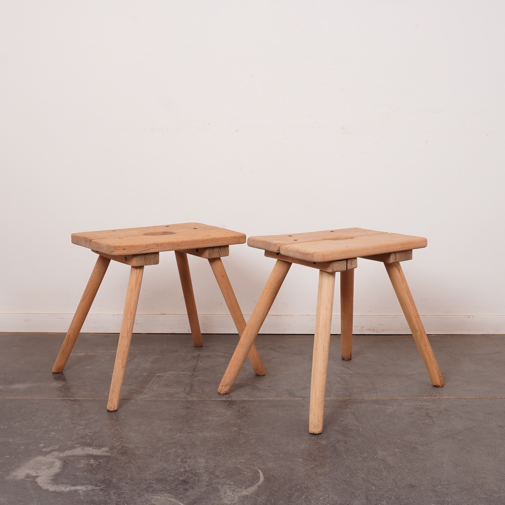 Paire de tabourets bois aérogommé