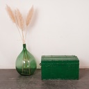 Coffre en bois peint vintage