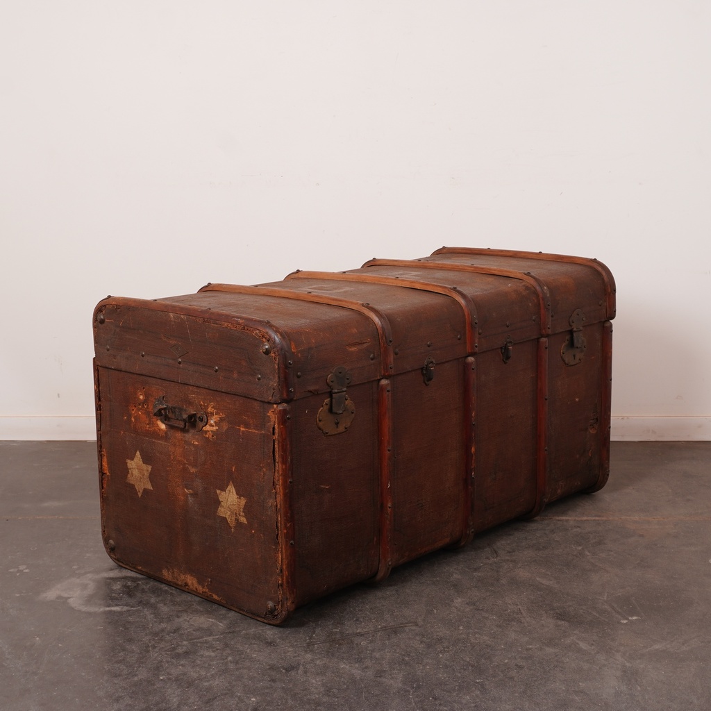 Malle de voyage ancienne