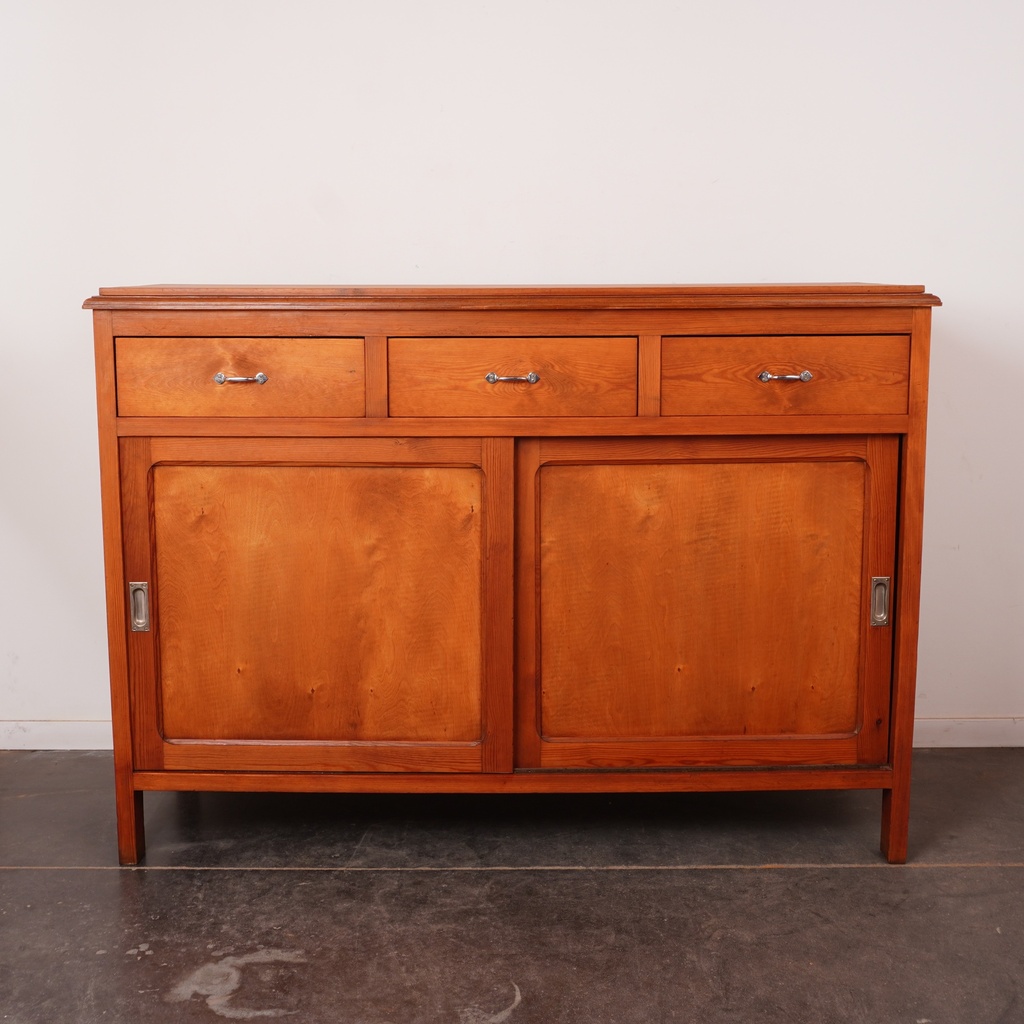 Buffet rétro en bois