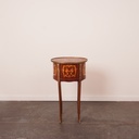 Table d'appoint/chevet style Louis XV