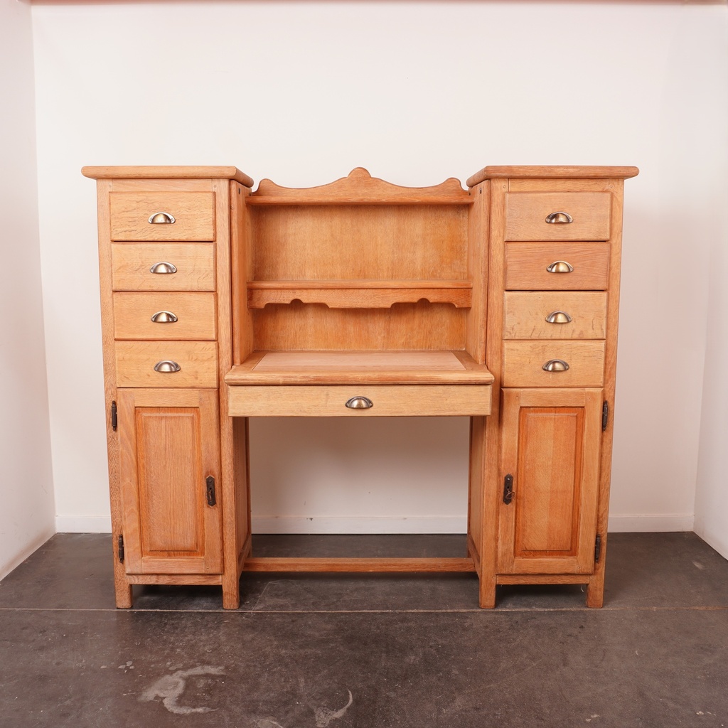 Bureau ancien en chêne