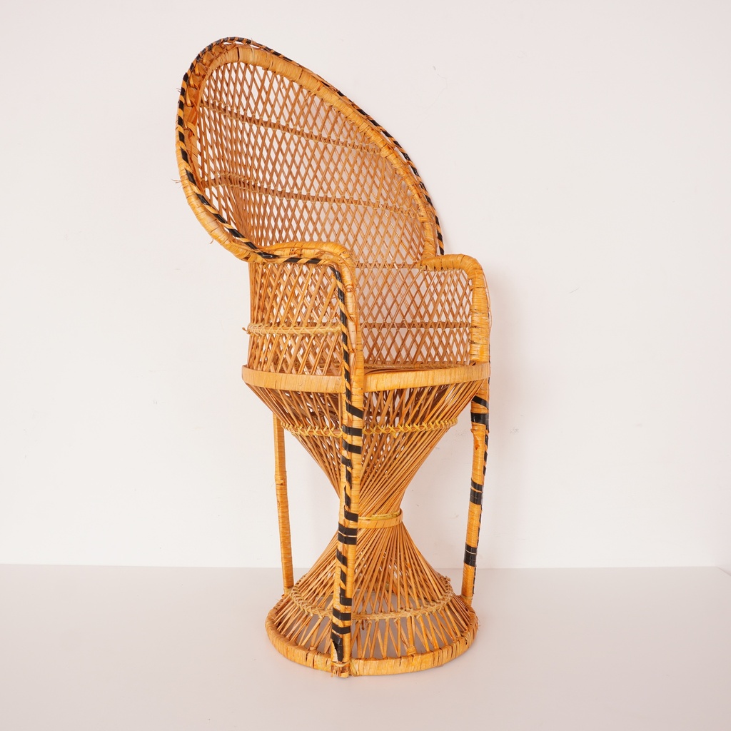 Fauteuil en rotin enfant vintage